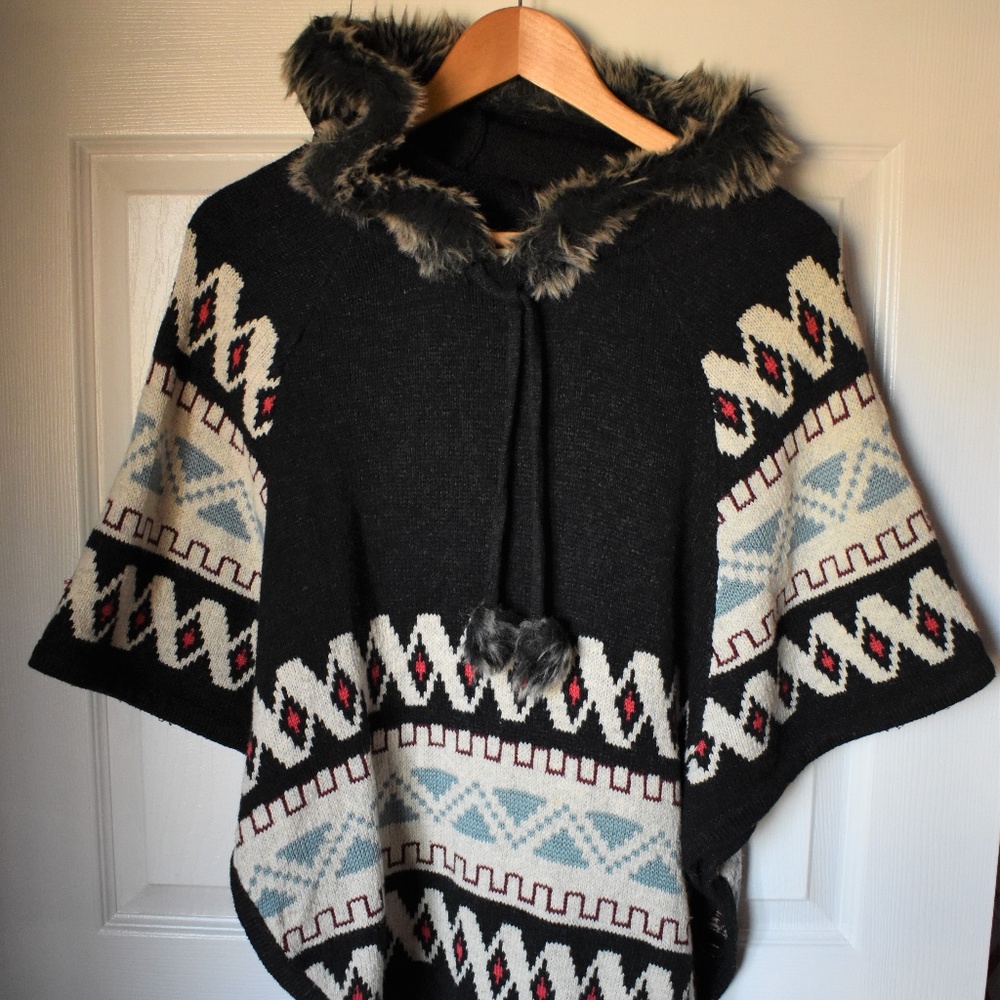 Tribal Print Poncho
